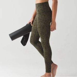 Lululemon Wunder Under Olive Green Pencil Lace Black Leggings Sz 4